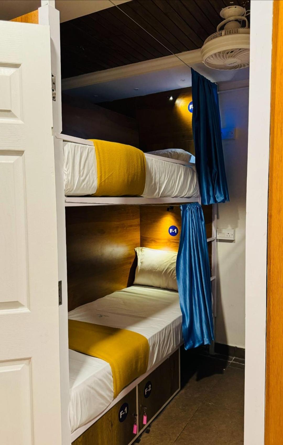 Lowfare Hotels Kozsíkóde Kültér fotó